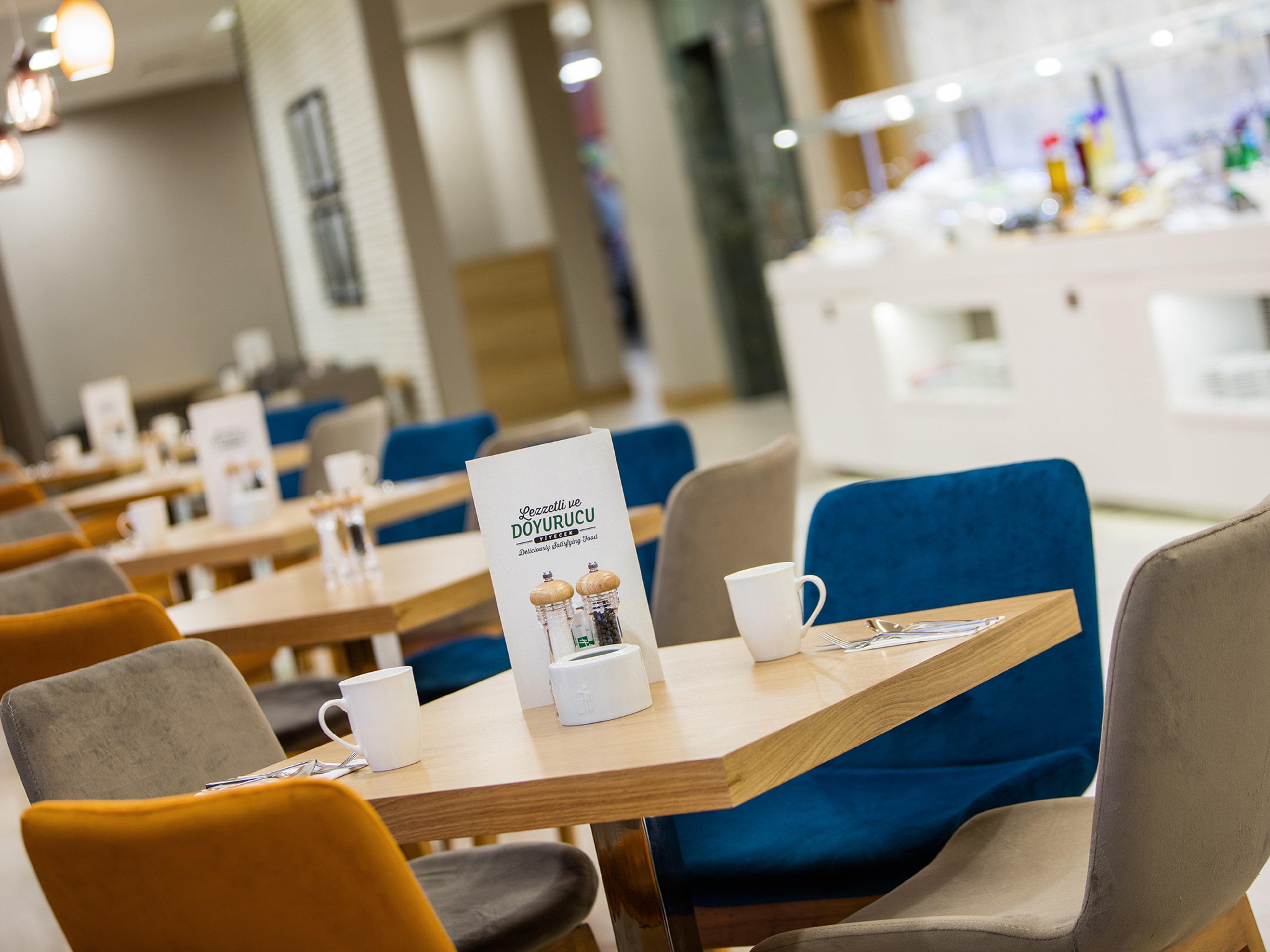 Holiday Inn Antalya - Lara By Ihg Kültér fotó The lounge at the airport
