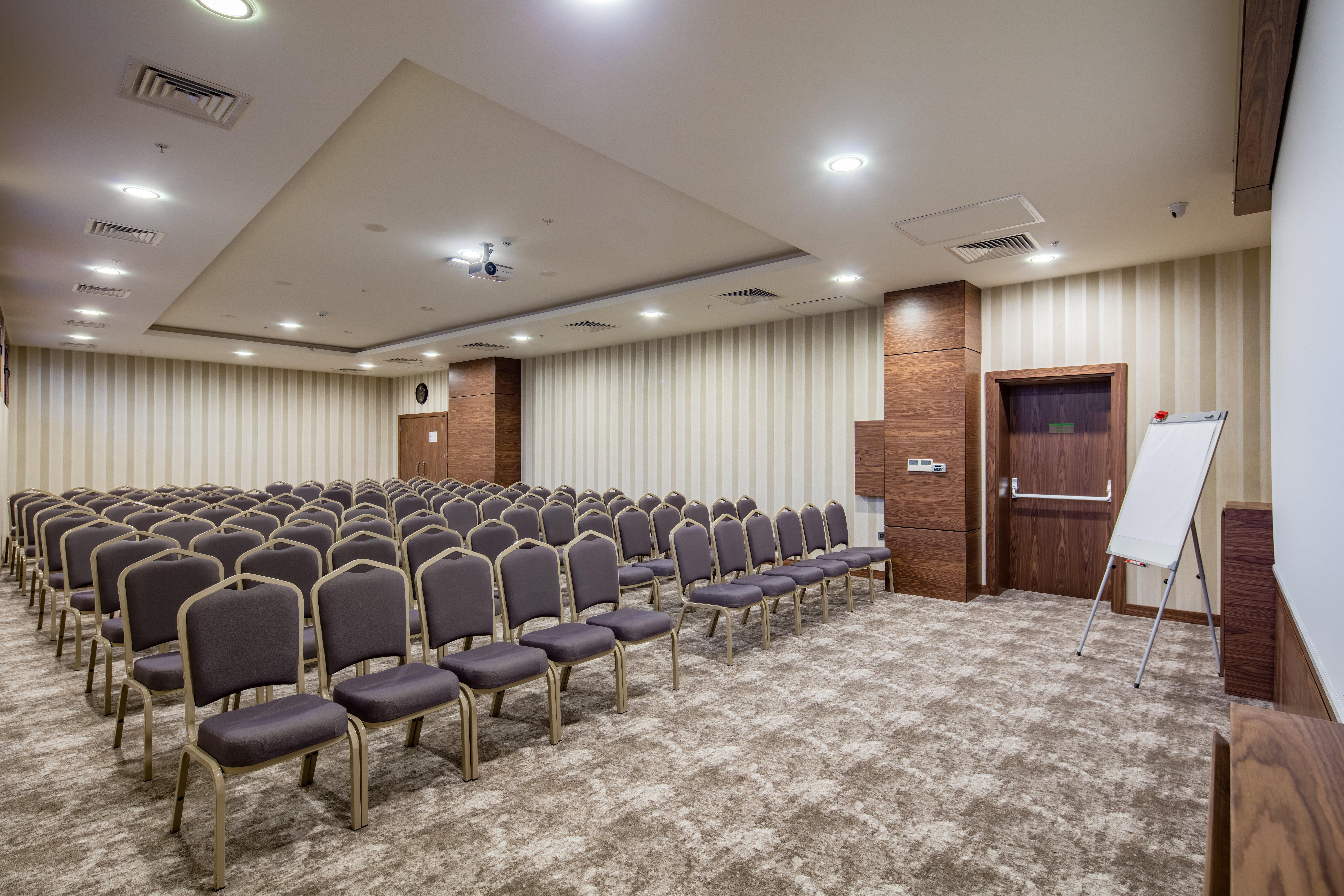 Holiday Inn Antalya - Lara By Ihg Kültér fotó Meeting room